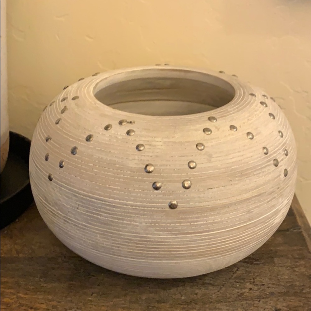 Wooden white-washed bowl with silver grommets